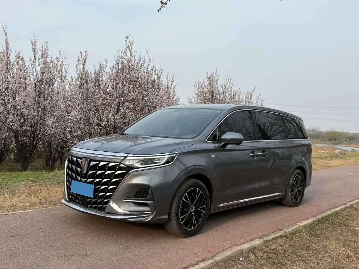 2023 Roewe iMAX8 2.0T 234HP L4 8AT,autocango,china used car exporter,china ev exporter,chinese used car exporter,chinese used ev exporter