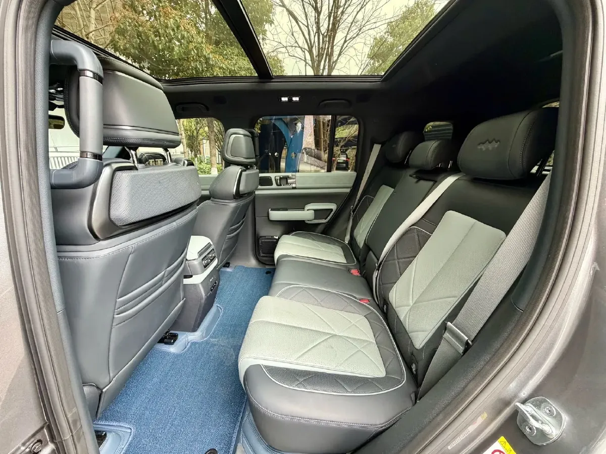 2023 FangChengBao Bao 5 1.5T 194HP L4 E-CVT PHEV 31.8KWH,autocango,china used car exporter,china ev exporter,chinese used car exporter,chinese used ev exporter