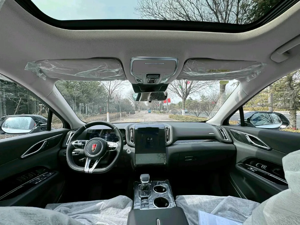 2025 HongQi HS3 1.5T 150HP L4 1DHT PHEV,autocango,china used car exporter,china ev exporter,chinese used car exporter,chinese used ev exporter