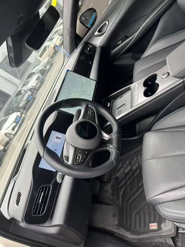 2025 BYD QinL BEV,autocango,china used car exporter,china ev exporter,chinese used car exporter,chinese used ev exporter