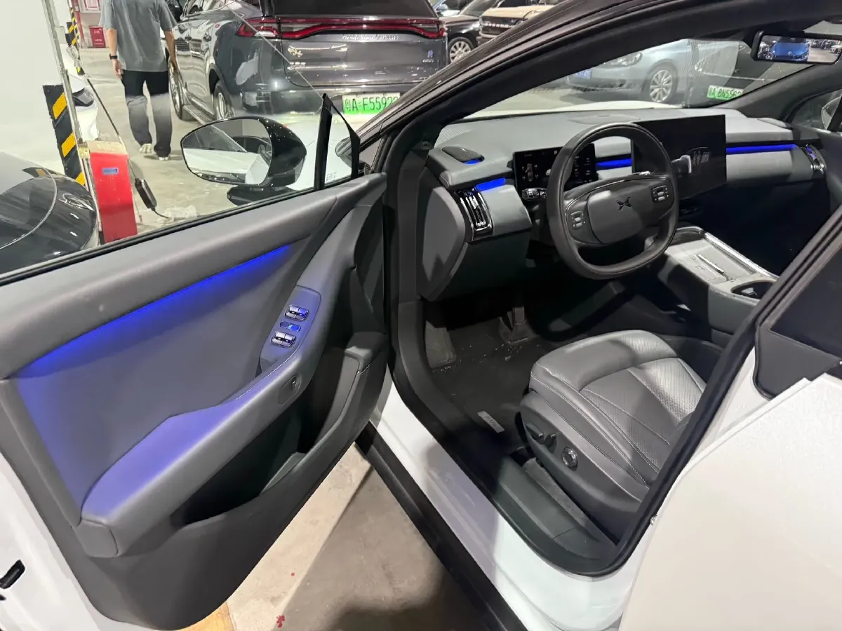 2024 Xpeng P7+ BEV 60.7KWH,autocango,china used car exporter,china ev exporter,chinese used car exporter,chinese used ev exporter