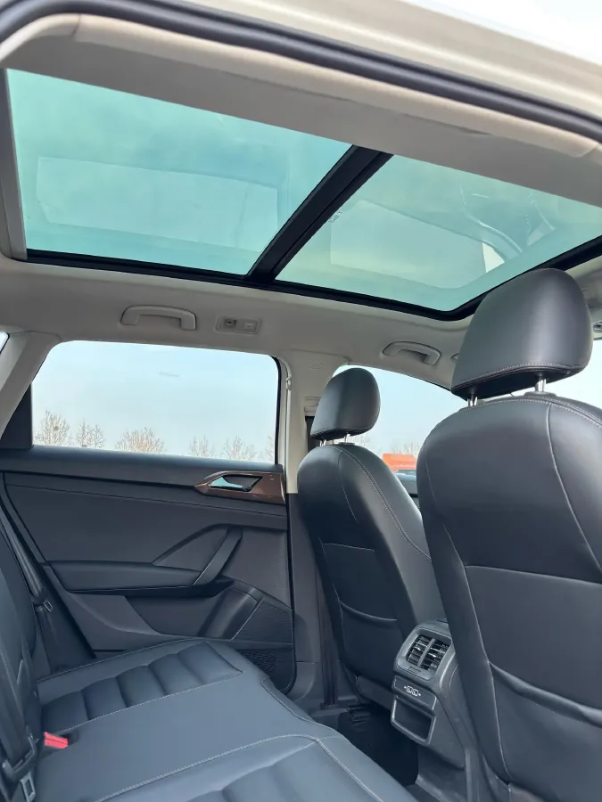 2021 Volkswagen Tharu 1.4T 150HP L4 7DCT,autocango,china used car exporter,china ev exporter,chinese used car exporter,chinese used ev exporter