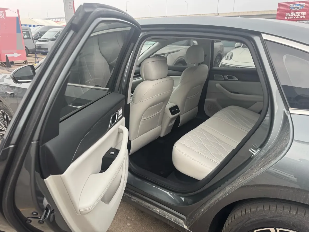 2025 Geely Galaxy A7 1.5L 112HP L4 1DHT PHEV,autocango,china used car exporter,china ev exporter,chinese used car exporter,chinese used ev exporter