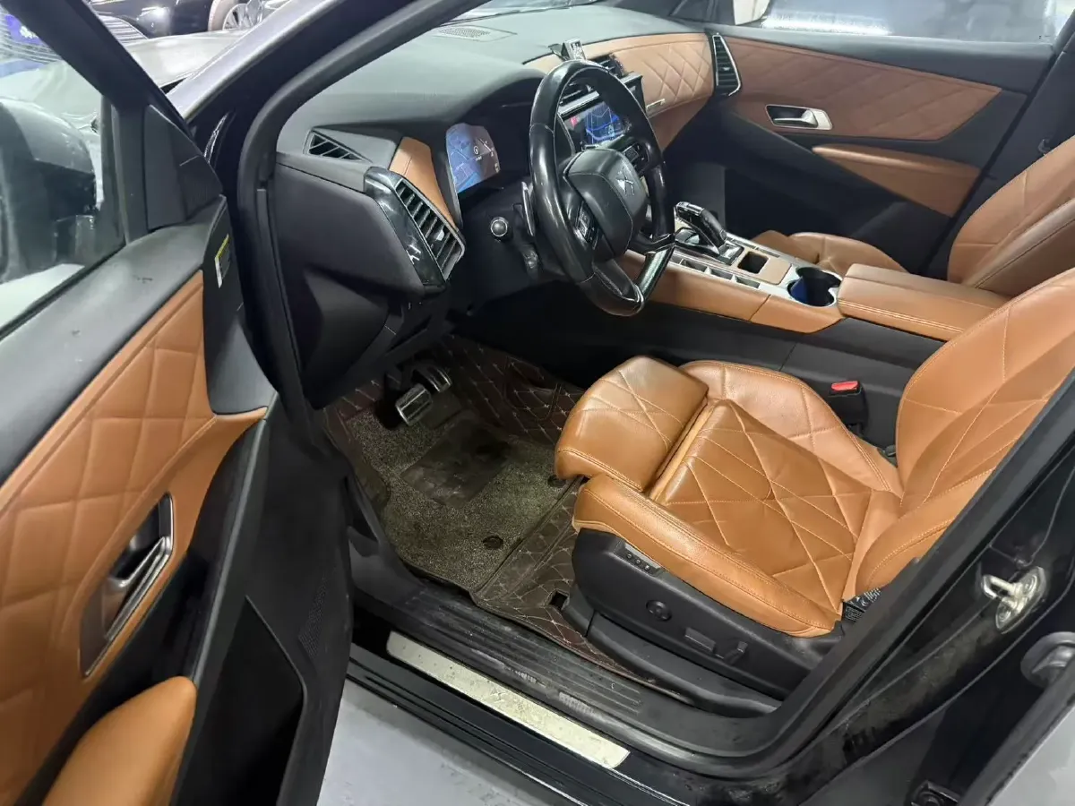 2018 DS 7 1.6T 220HP L4 8AT,autocango,china used car exporter,china ev exporter,chinese used car exporter,chinese used ev exporter