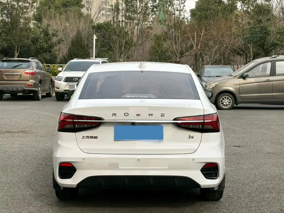 2021 Roewe i5 1.5L 120HP L4 CVT,autocango,china used car exporter,china ev exporter,chinese used car exporter,chinese used ev exporter