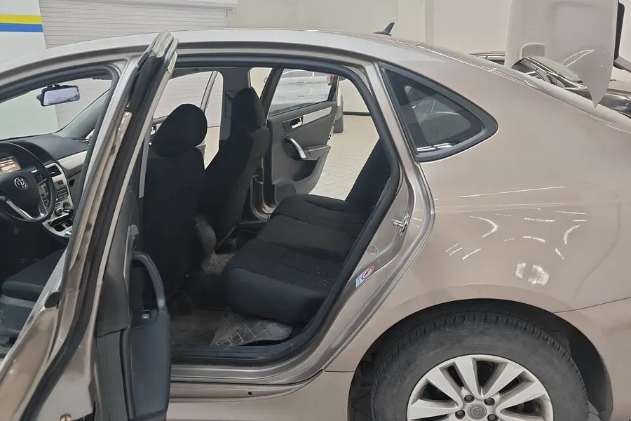 2017 Brilliance Auto H530 1.6L 118HP L4 5AT,autocango,china used car exporter,china ev exporter,chinese used car exporter,chinese used ev exporter