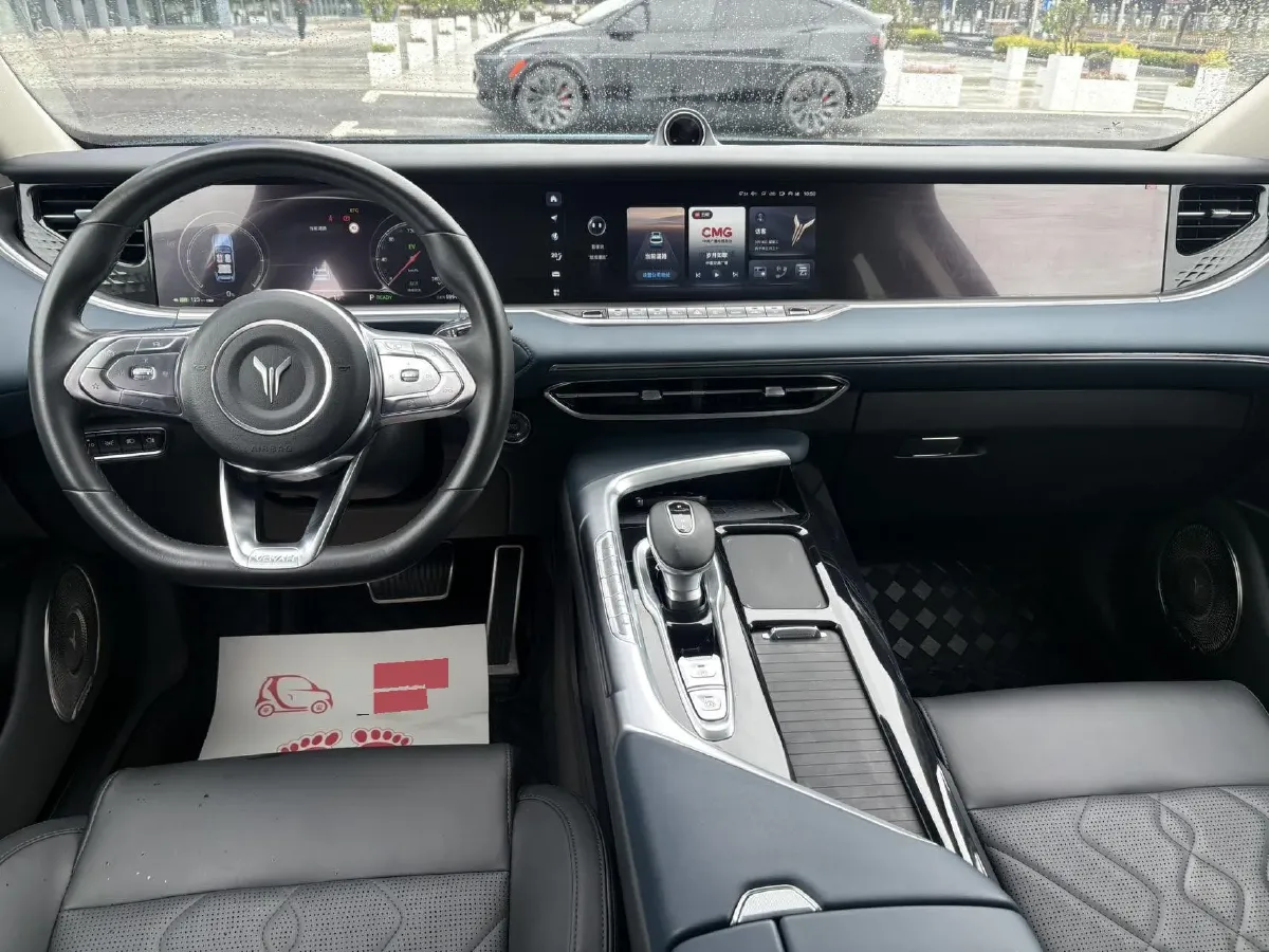 2021 Voyah FREE Range Extended 109HP REEV 33KWH,autocango,china used car exporter,china ev exporter,chinese used car exporter,chinese used ev exporter