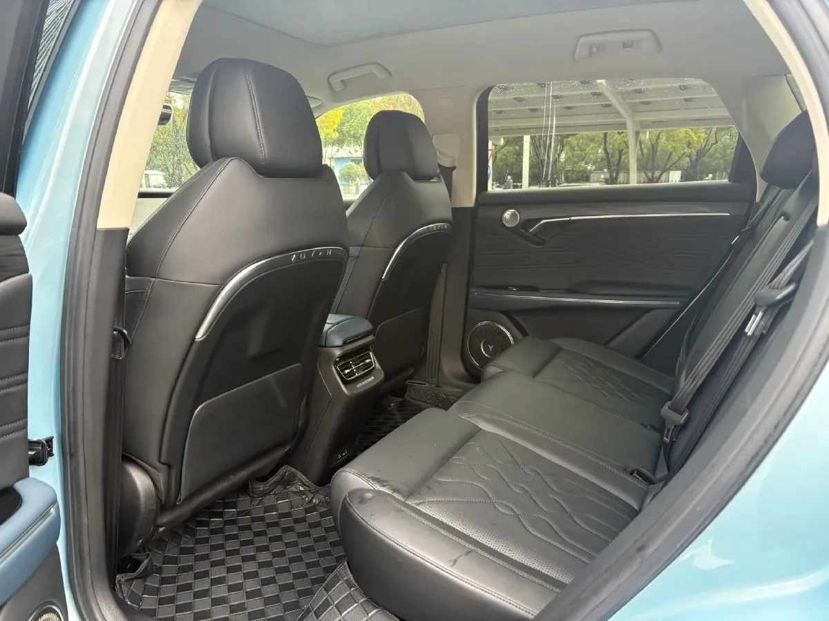 2021 Voyah FREE Range Extended 109HP REEV 33KWH,autocango,china used car exporter,china ev exporter,chinese used car exporter,chinese used ev exporter