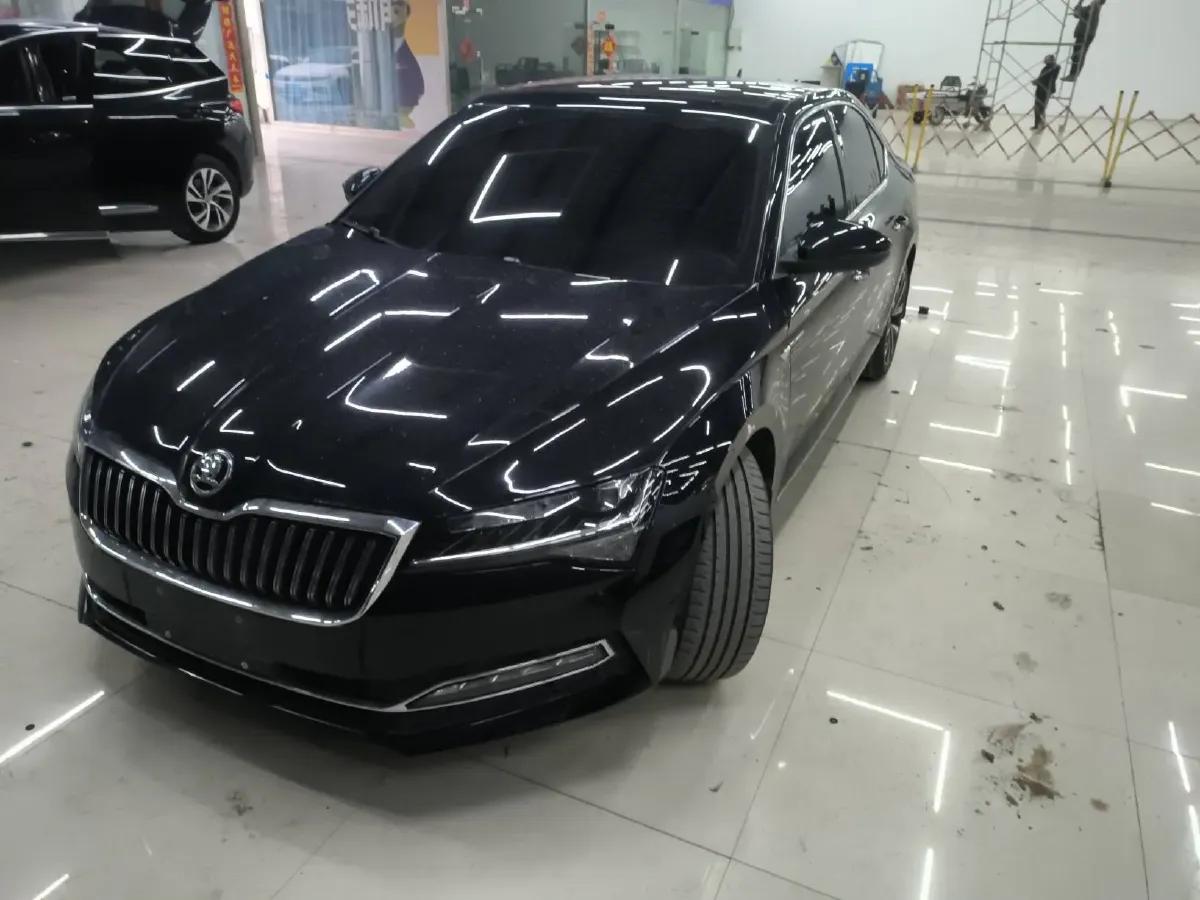 2022 Skoda Superb 1.4T 150HP L4 7DCT,autocango,china used car exporter,china ev exporter,chinese used car exporter,chinese used ev exporter