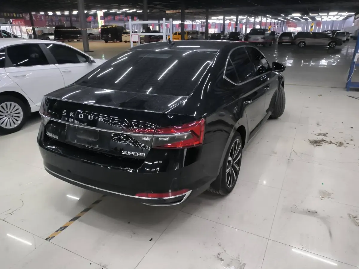2022 Skoda Superb 1.4T 150HP L4 7DCT,autocango,china used car exporter,china ev exporter,chinese used car exporter,chinese used ev exporter