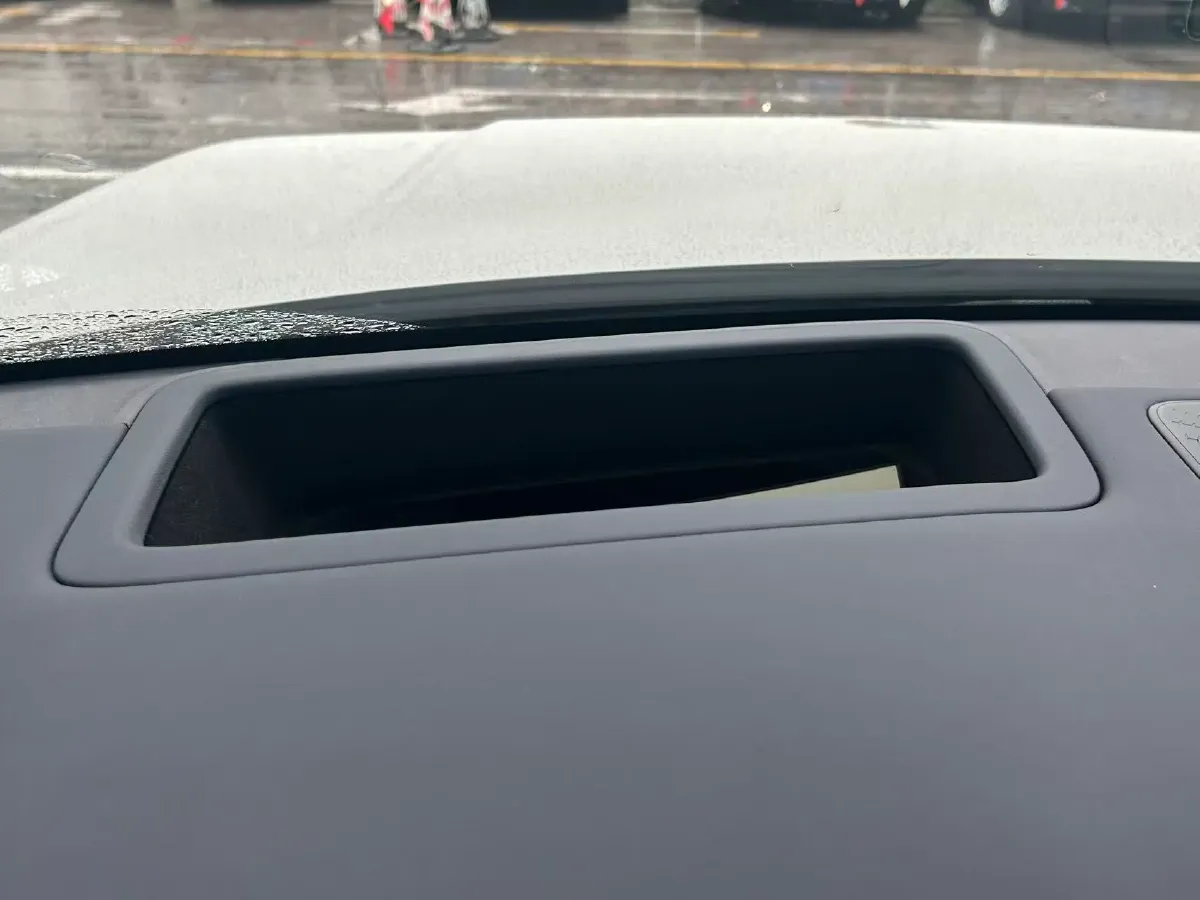 2025 Zeekr 9X 2.0T 279HP L4 1DHT PHEV,autocango,china used car exporter,china ev exporter,chinese used car exporter,chinese used ev exporter