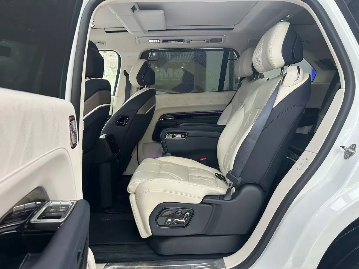 2025 Zeekr 9X 2.0T 279HP L4 1DHT PHEV,autocango,china used car exporter,china ev exporter,chinese used car exporter,chinese used ev exporter