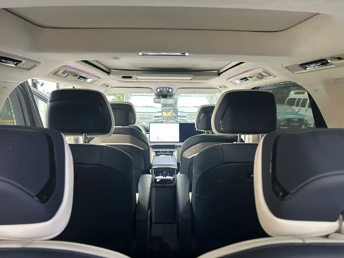 2025 Zeekr 9X 2.0T 279HP L4 1DHT PHEV,autocango,china used car exporter,china ev exporter,chinese used car exporter,chinese used ev exporter