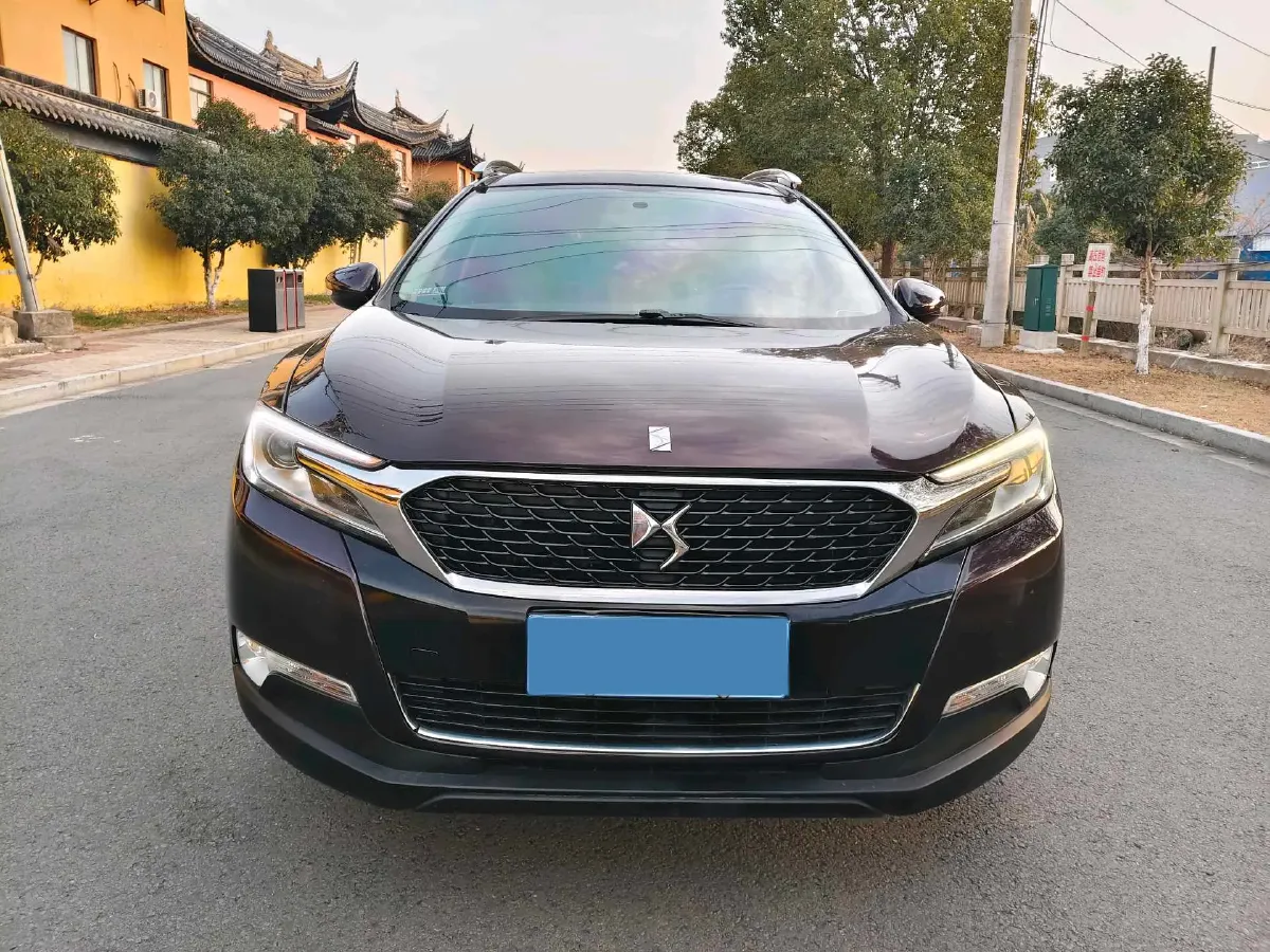 2014 DS 6 1.6T 167HP L4 6AT,autocango,china used car exporter,china ev exporter,chinese used car exporter,chinese used ev exporter