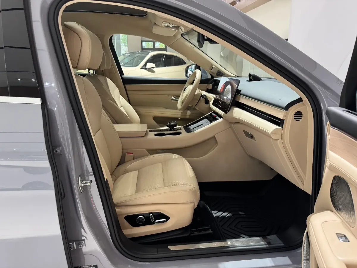 2023 HIMA AITO M5 1.5T 152HP L4 REEV 40KWH,autocango,china used car exporter,china ev exporter,chinese used car exporter,chinese used ev exporter