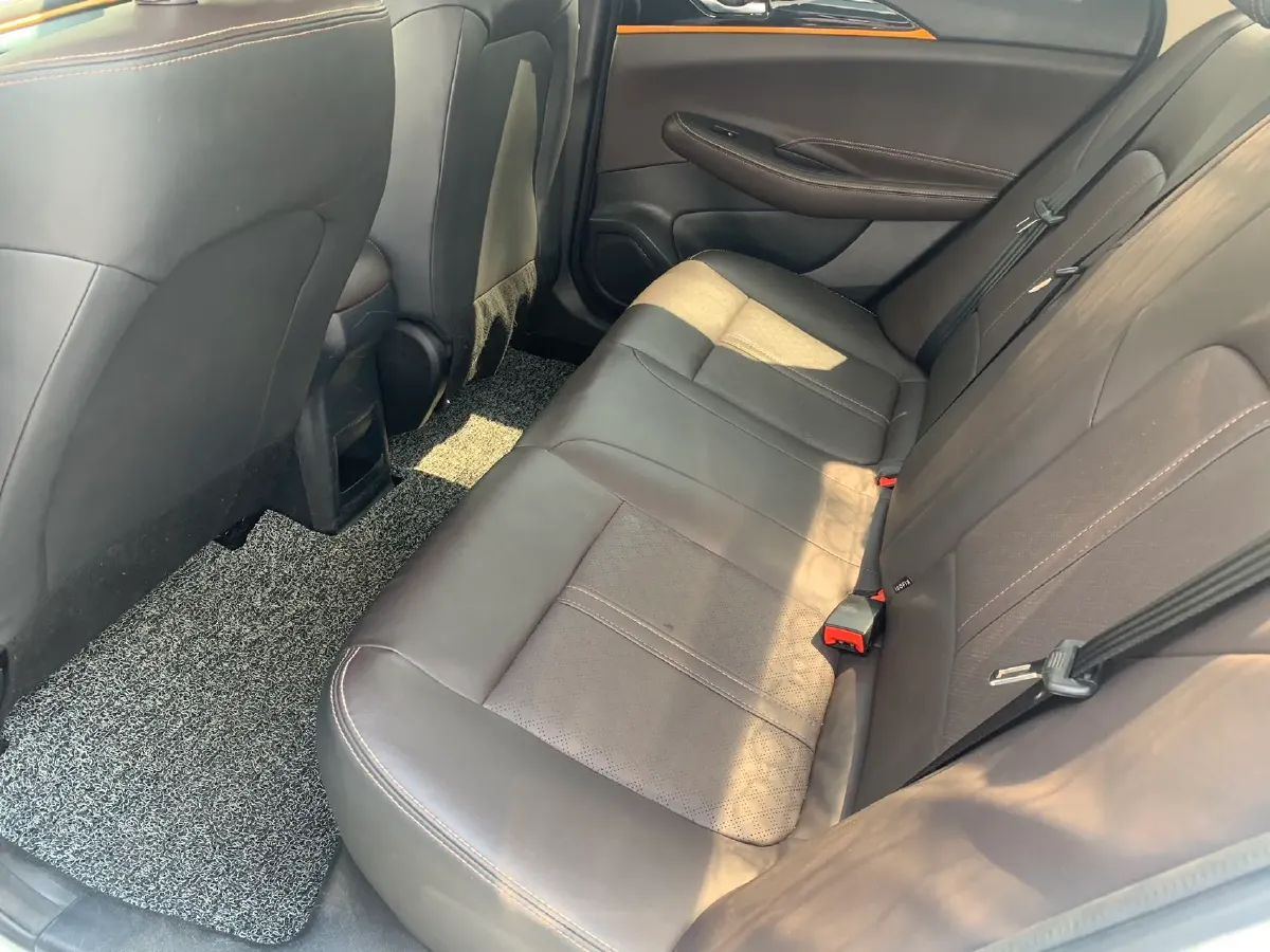 2019 ChangAn Eado DT 1.6L 125HP L4 4AT,autocango,china used car exporter,china ev exporter,chinese used car exporter,chinese used ev exporter