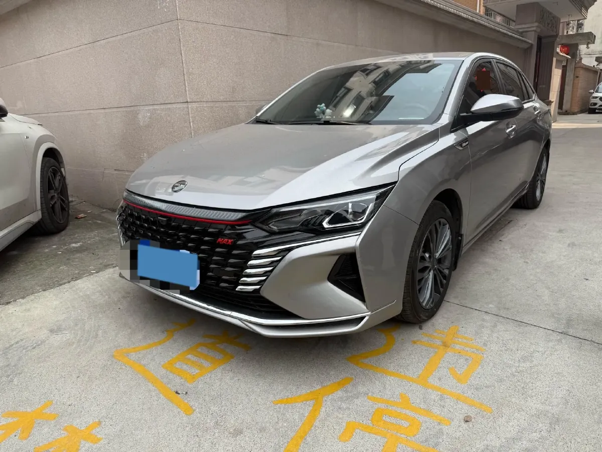 2021 DongFeng Aeolus YiXuan MAX 1.5T 190HP L4 7DCT,autocango,china used car exporter,china ev exporter,chinese used car exporter,chinese used ev exporter