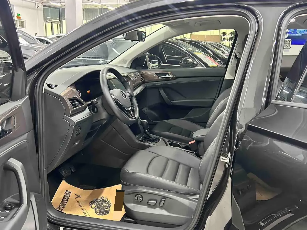 2022 Ford Transit 2.0T 202HP L4 6AT,autocango,china used car exporter,china ev exporter,chinese used car exporter,chinese used ev exporter