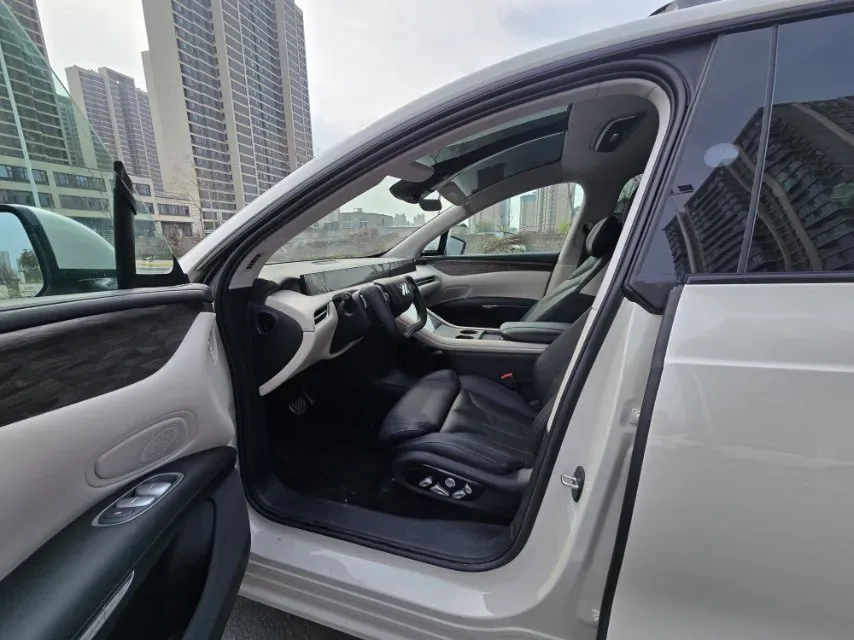 2024 IM LS7 BEV 90KWH,autocango,china used car exporter,china ev exporter,chinese used car exporter,chinese used ev exporter