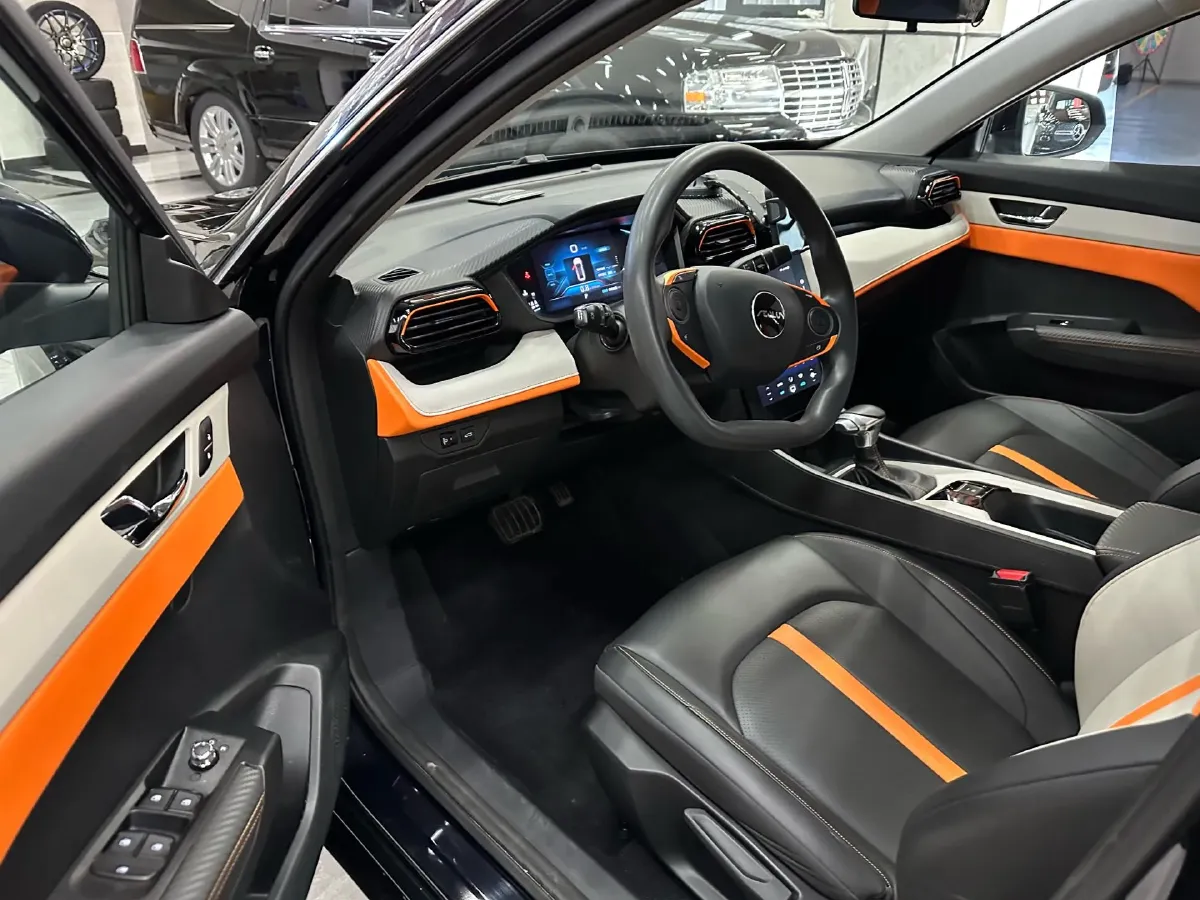 2023 DongFeng Aeolus YiXuan 1.5L 125HP L4 6DCT,autocango,china used car exporter,china ev exporter,chinese used car exporter,chinese used ev exporter