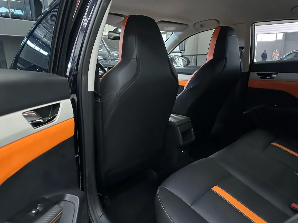 2023 DongFeng Aeolus YiXuan 1.5L 125HP L4 6DCT,autocango,china used car exporter,china ev exporter,chinese used car exporter,chinese used ev exporter