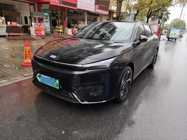 2023 Geely Galaxy L6 1.5T 163HP L4 3DHT PHEV,autocango,china used car exporter,china ev exporter,chinese used car exporter,chinese used ev exporter