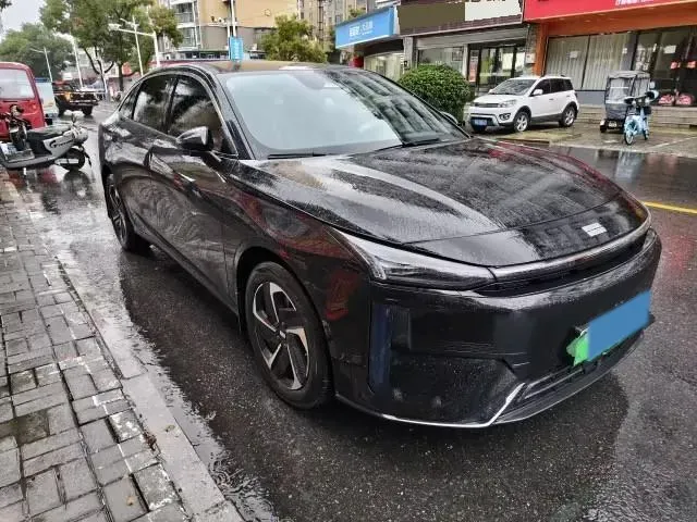 2023 Geely Galaxy L6 1.5T 163HP L4 3DHT PHEV,autocango,china used car exporter,china ev exporter,chinese used car exporter,chinese used ev exporter