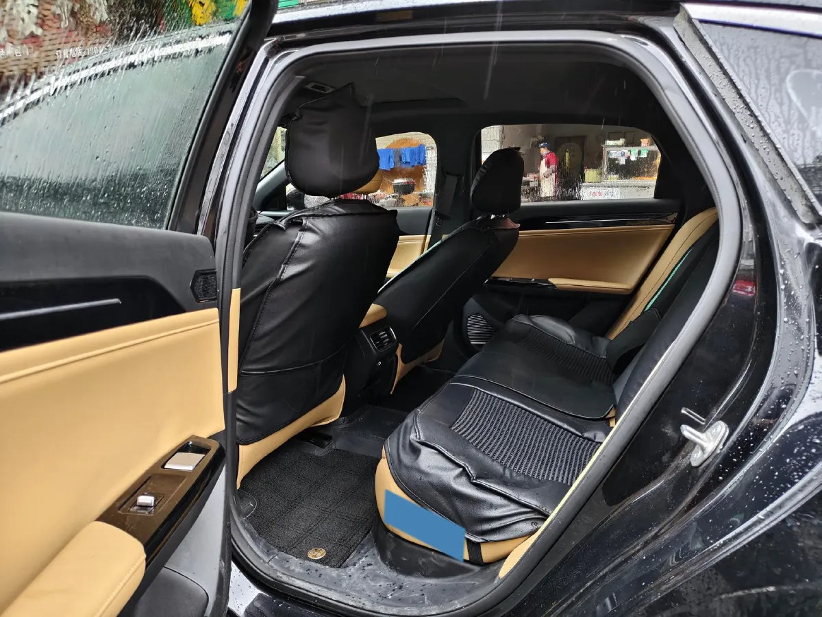 2023 Geely Galaxy L6 1.5T 163HP L4 3DHT PHEV,autocango,china used car exporter,china ev exporter,chinese used car exporter,chinese used ev exporter