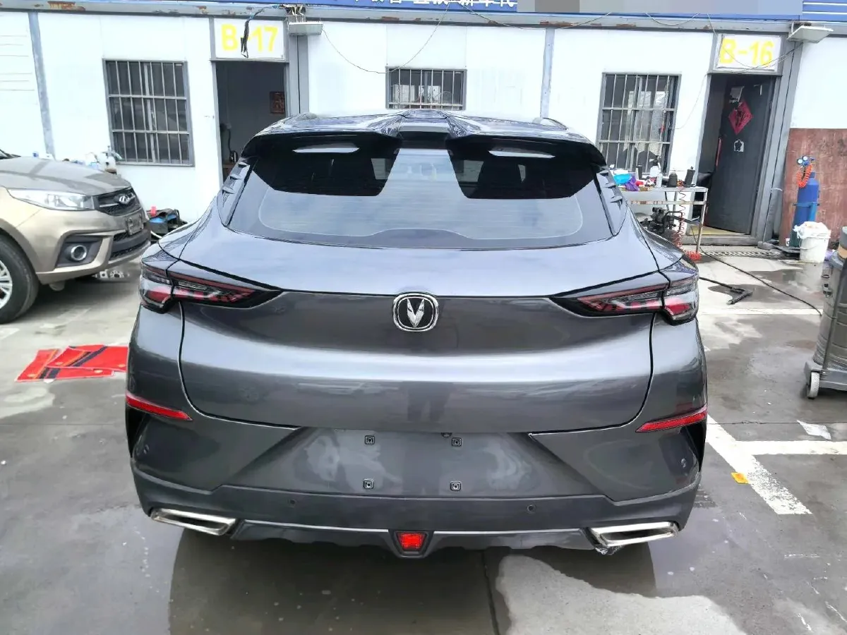 2020 ChangAn UNI-T 1.5T 180HP L4 7DCT,autocango,china used car exporter,china ev exporter,chinese used car exporter,chinese used ev exporter