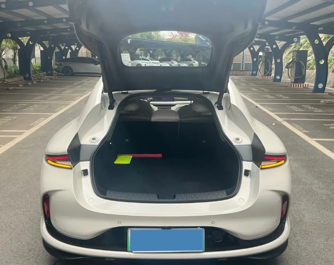 2025 IM L6 BEV,autocango,china used car exporter,china ev exporter,chinese used car exporter,chinese used ev exporter