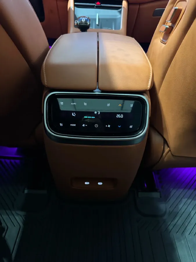 2024 AITO AITO M7 1.5T 152HP L4 REEV 38.5KWH,autocango,china used car exporter,china ev exporter,chinese used car exporter,chinese used ev exporter