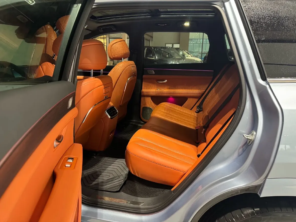 2024 AITO AITO M7 1.5T 152HP L4 REEV 38.5KWH,autocango,china used car exporter,china ev exporter,chinese used car exporter,chinese used ev exporter