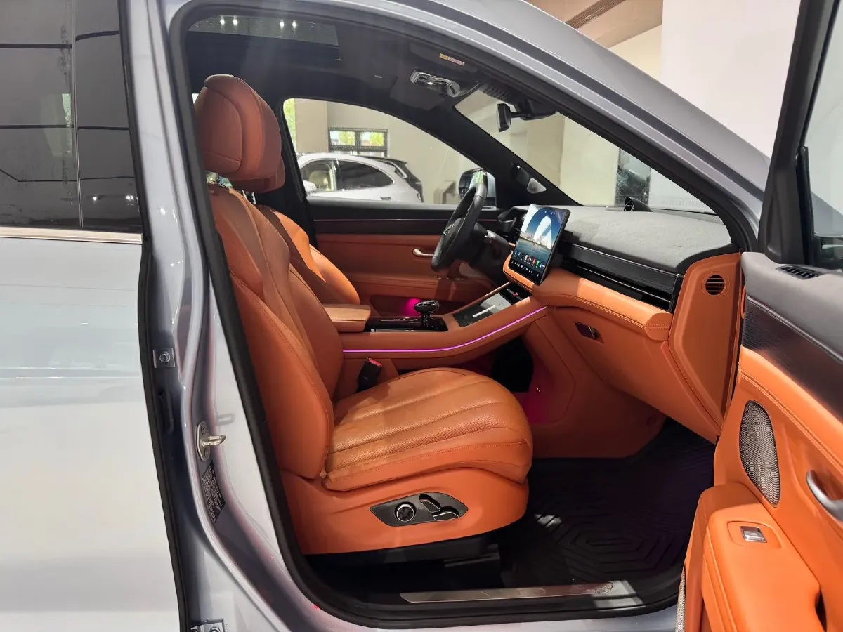 2024 AITO AITO M7 1.5T 152HP L4 REEV 38.5KWH,autocango,china used car exporter,china ev exporter,chinese used car exporter,chinese used ev exporter