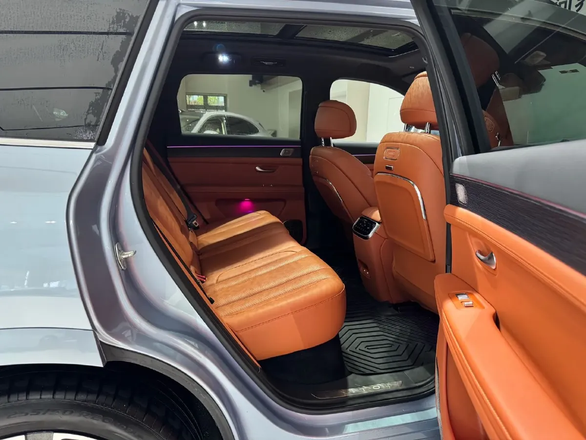 2024 AITO AITO M7 1.5T 152HP L4 REEV 38.5KWH,autocango,china used car exporter,china ev exporter,chinese used car exporter,chinese used ev exporter