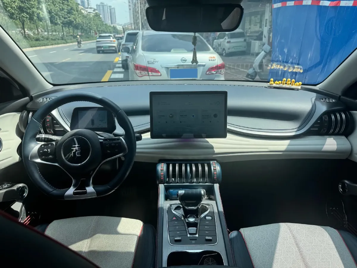 2022 Roewe RX5 MAX 1.5T 181HP L4 6AT,autocango,china used car exporter,china ev exporter,chinese used car exporter,chinese used ev exporter