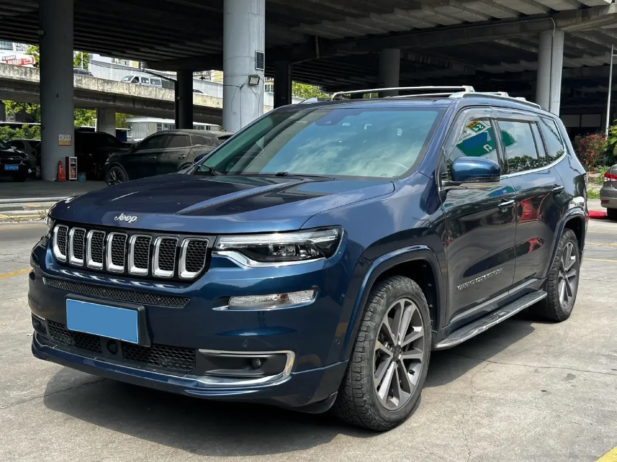 2018 Jeep Grand Commander 2.0T 265HP L4 9AT,autocango,china used car exporter,china ev exporter,chinese used car exporter,chinese used ev exporter