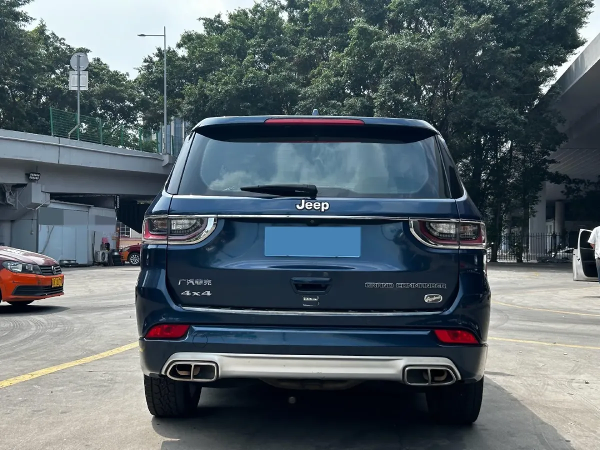 2018 Jeep Grand Commander 2.0T 265HP L4 9AT,autocango,china used car exporter,china ev exporter,chinese used car exporter,chinese used ev exporter