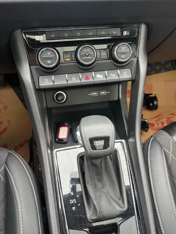 2019 Skoda Octavia 1.4T 150HP L4 7DCT,autocango,china used car exporter,china ev exporter,chinese used car exporter,chinese used ev exporter