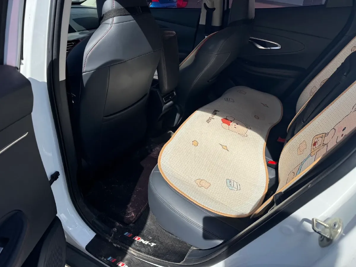 2020 ChangAn UNI-T 1.5T 180HP L4 7DCT,autocango,china used car exporter,china ev exporter,chinese used car exporter,chinese used ev exporter