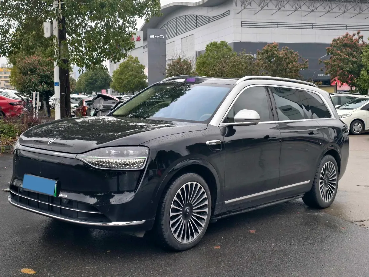 2025 AITO AITO M9 REEV 160HP REEV 52KWH,autocango,china used car exporter,china ev exporter,chinese used car exporter,chinese used ev exporter