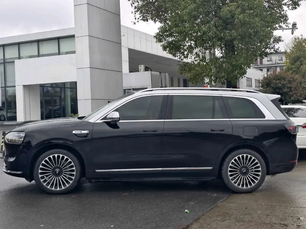 2025 AITO AITO M9 REEV 160HP REEV 52KWH,autocango,china used car exporter,china ev exporter,chinese used car exporter,chinese used ev exporter