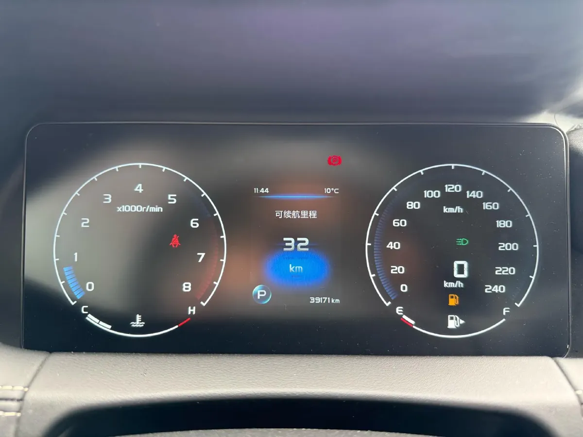 2020 Geely Okavango 1.8T 184HP L4 7DCT,autocango,china used car exporter,china ev exporter,chinese used car exporter,chinese used ev exporter