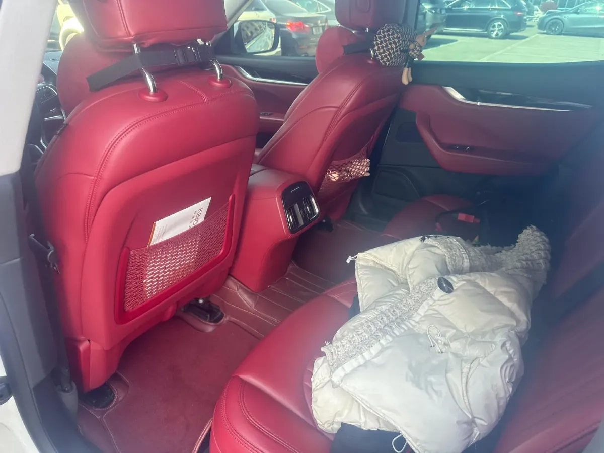 2018 Jaguar XJ 3.0T 340HP V6 8AT,autocango,china used car exporter,china ev exporter,chinese used car exporter,chinese used ev exporter