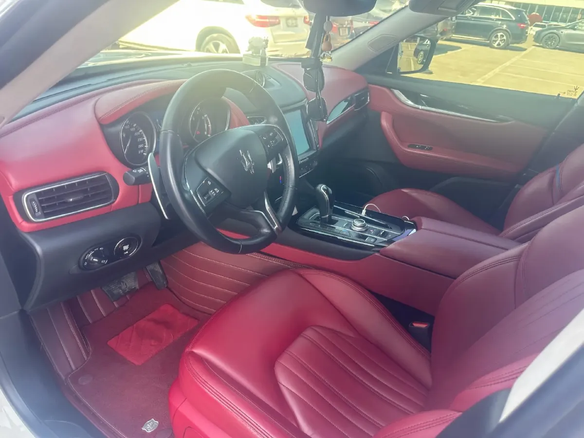 2018 Jaguar XJ 3.0T 340HP V6 8AT,autocango,china used car exporter,china ev exporter,chinese used car exporter,chinese used ev exporter