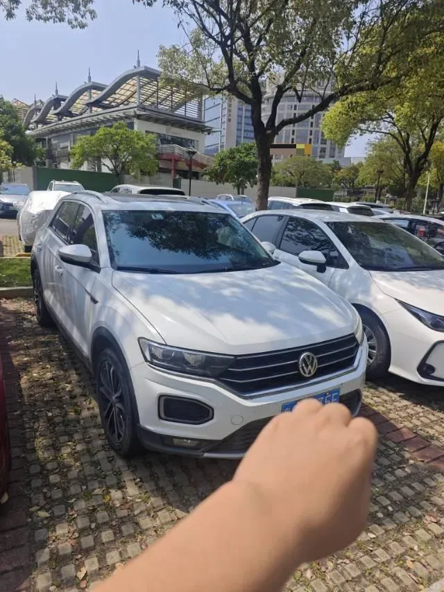 2020 Volkswagen T-Roc 1.4T 150HP L4 7DCT,autocango,china used car exporter,china ev exporter,chinese used car exporter,chinese used ev exporter