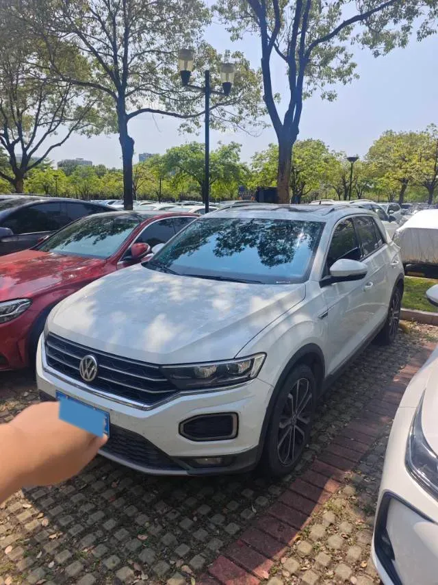 2020 Volkswagen T-Roc 1.4T 150HP L4 7DCT,autocango,china used car exporter,china ev exporter,chinese used car exporter,chinese used ev exporter