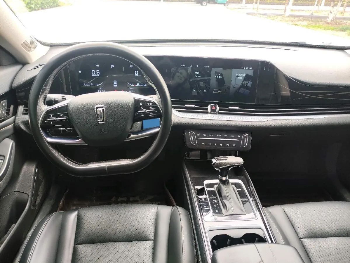 2021 Bestune B70 1.5T 169HP L4 7DCT,autocango,china used car exporter,china ev exporter,chinese used car exporter,chinese used ev exporter