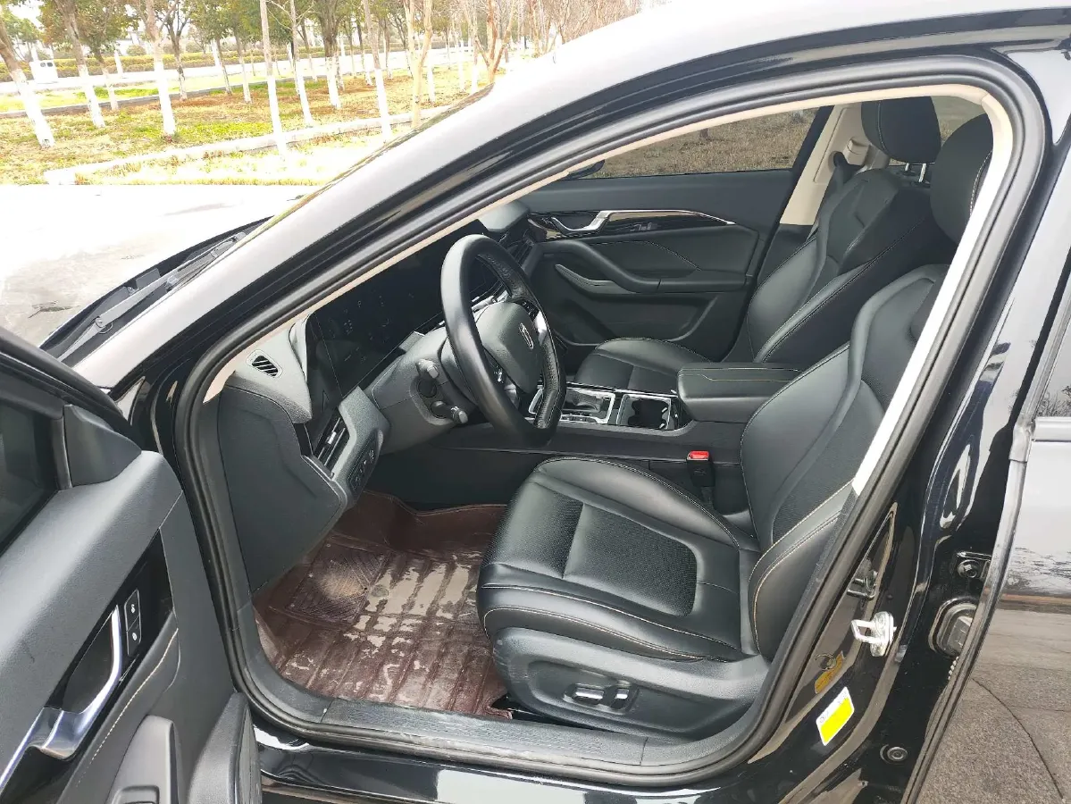 2021 Bestune B70 1.5T 169HP L4 7DCT,autocango,china used car exporter,china ev exporter,chinese used car exporter,chinese used ev exporter