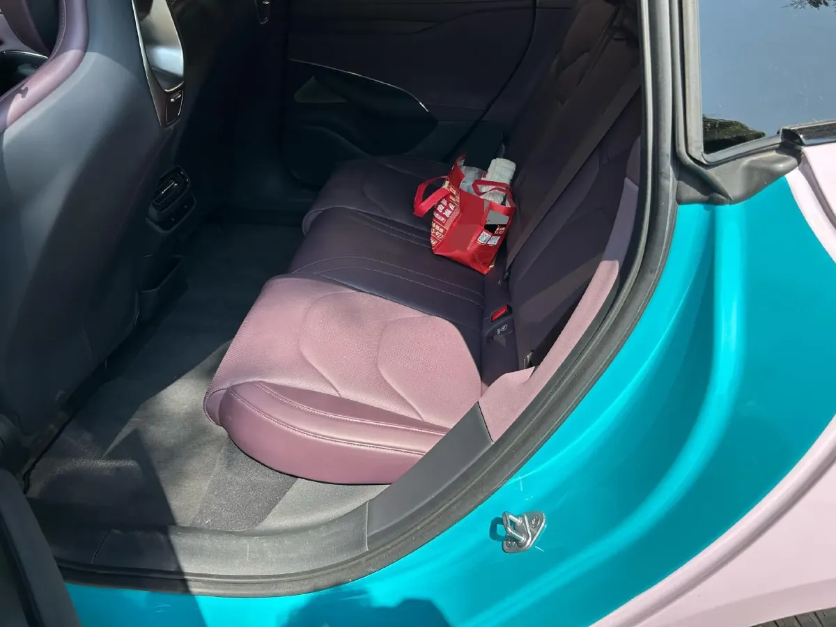 2024 MI SU7 BEV 73.6KWH,autocango,china used car exporter,china ev exporter,chinese used car exporter,chinese used ev exporter