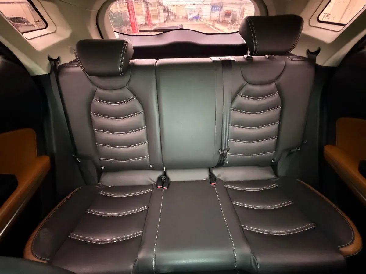 2017 Zotye T300 1.5L 112HP L4 5MT,autocango,china used car exporter,china ev exporter,chinese used car exporter,chinese used ev exporter